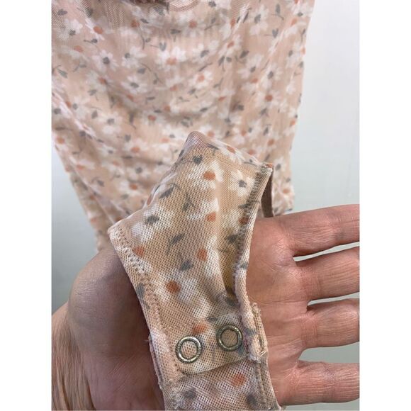 Gilly Hicks Hollister Nude Sheer Floral Body Size L - Picture 5 of 10